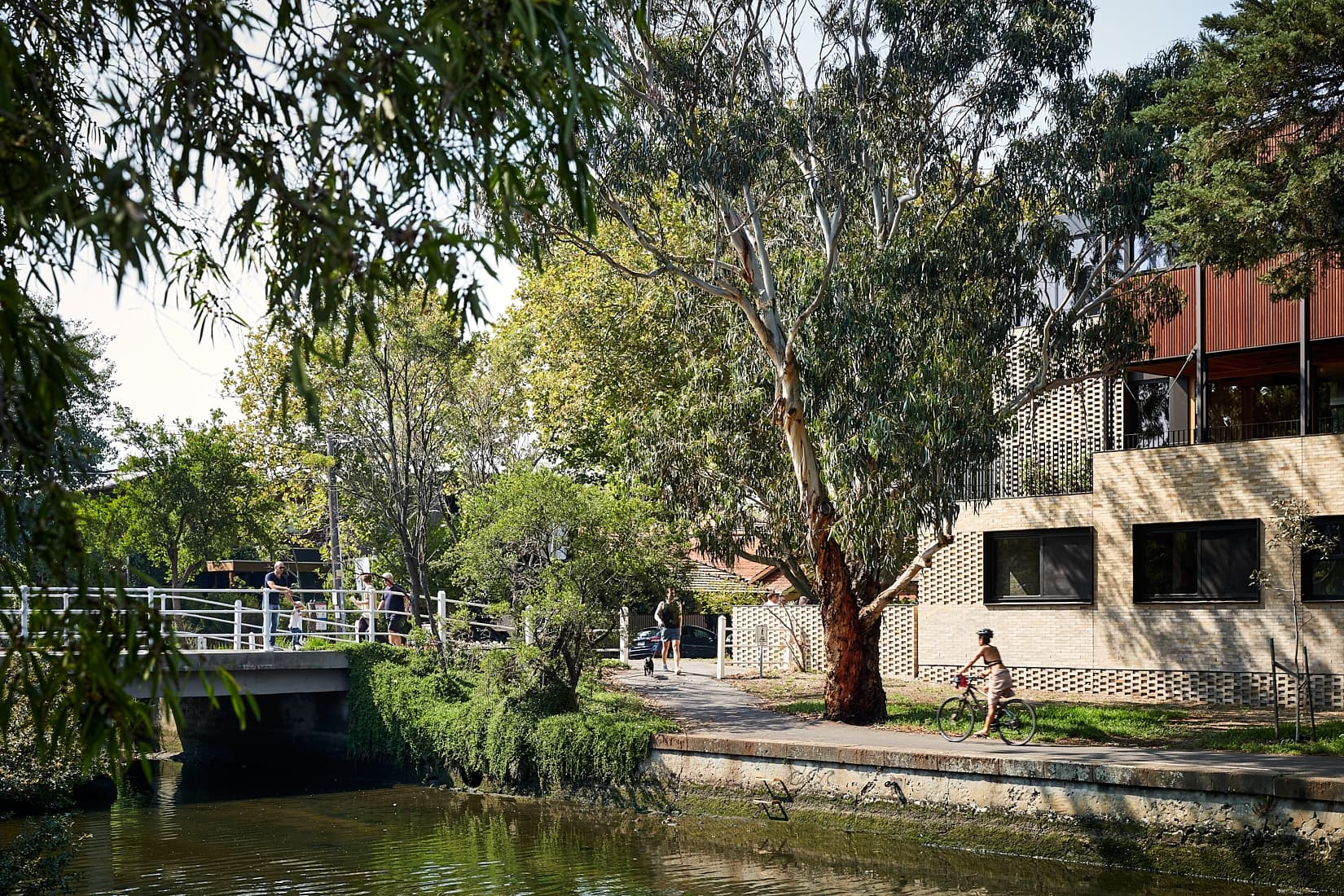 Ruskin Elwood_22